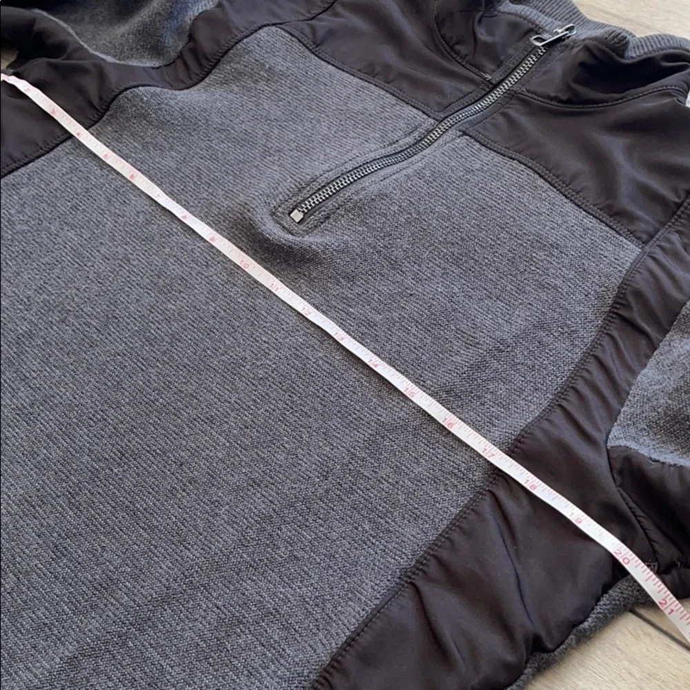 Calvin Klein Men’s Sweater Size M